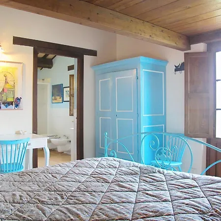 Il Casolare E Il Fienile By Interhome